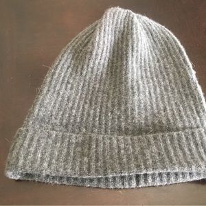 Halston Cashmere Gray Stocking Cap